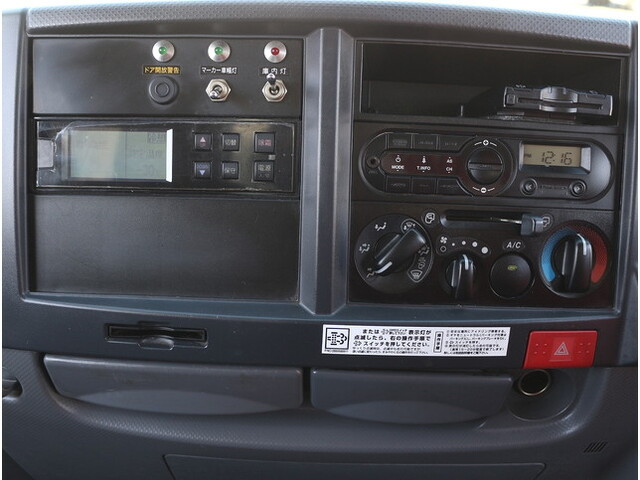 いすゞエルフ冷凍車（冷蔵車）小型（2t・3t）[写真21]