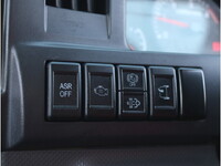 いすゞエルフ冷凍車（冷蔵車）小型（2t・3t）[写真23]