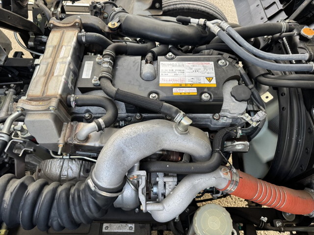 いすゞフォワードアルミウイング中型（4t）[写真34]