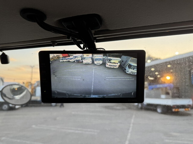 日野レンジャー冷凍車（冷蔵車）中型（4t）[写真12]