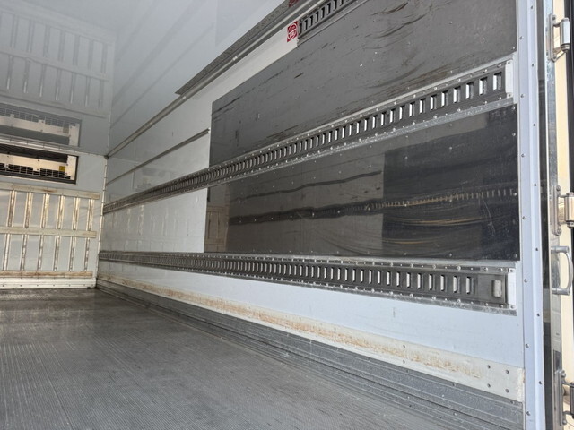 日野レンジャー冷凍車（冷蔵車）中型（4t）[写真20]