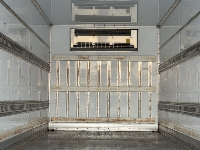 日野レンジャー冷凍車（冷蔵車）中型（4t）[写真21]