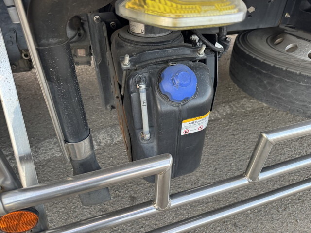 日野レンジャー冷凍車（冷蔵車）中型（4t）[写真32]