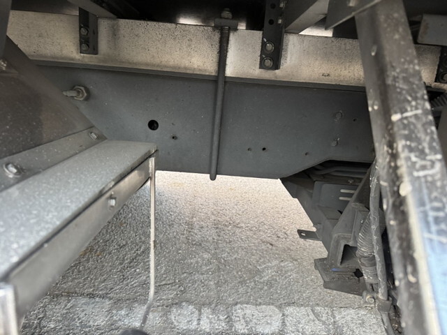 日野レンジャー冷凍車（冷蔵車）中型（4t）[写真35]