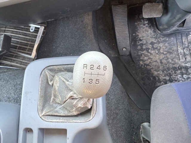 三菱ふそうファイターアルミブロック中型（4t）[写真16]