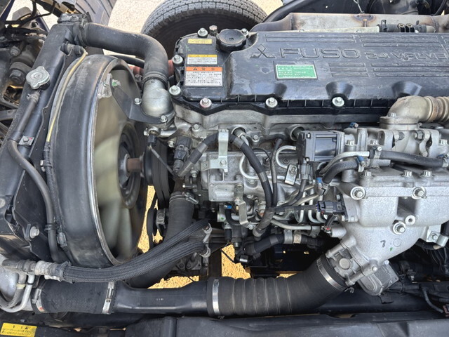 三菱ふそうファイターアルミブロック中型（4t）[写真34]