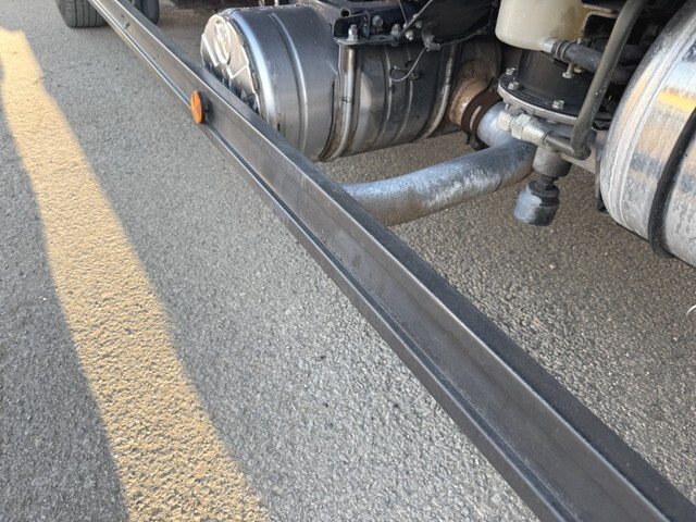 三菱ふそうファイターアルミブロック中型（4t）[写真39]