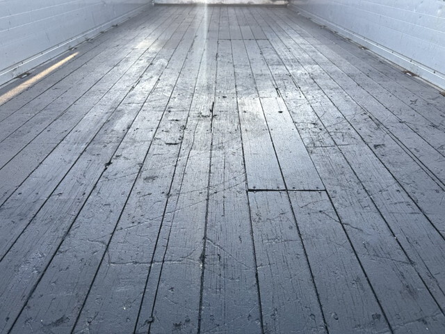 三菱ふそうファイターアルミブロック中型（4t）[写真09]