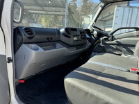 日野デュトロ冷凍車（冷蔵車）小型（2t・3t）[写真12]