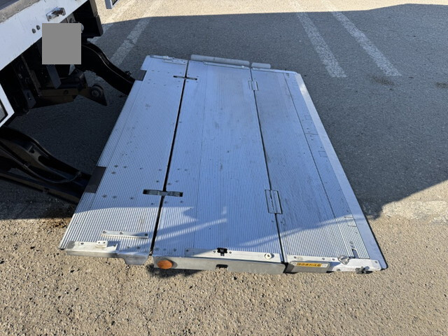 日野デュトロ冷凍車（冷蔵車）小型（2t・3t）[写真25]