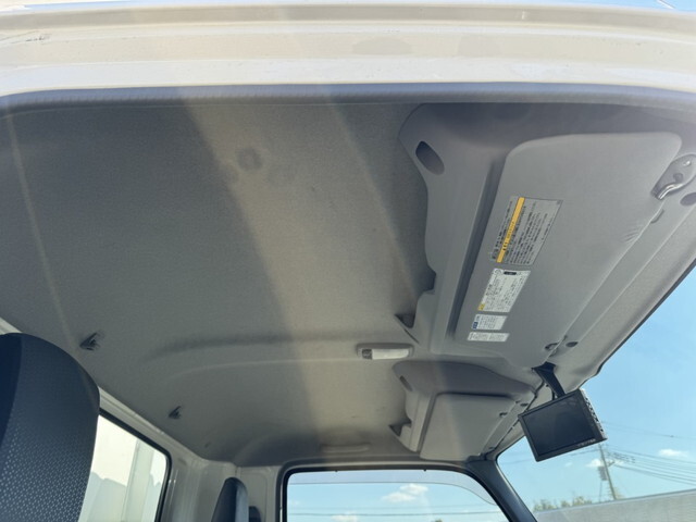 日野デュトロ冷凍車（冷蔵車）小型（2t・3t）[写真08]