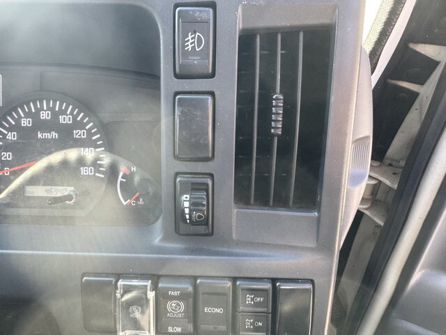 いすゞエルフクレーン4段小型（2t・3t）[写真13]