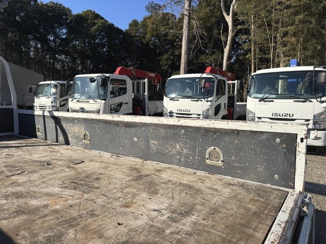 いすゞエルフクレーン4段小型（2t・3t）[写真24]