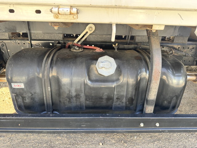 いすゞエルフクレーン4段小型（2t・3t）[写真27]