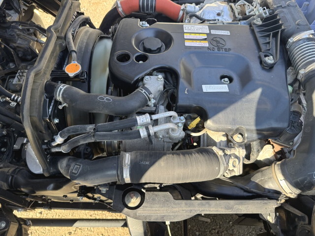 いすゞエルフクレーン4段小型（2t・3t）[写真33]