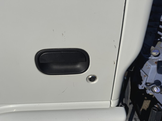 いすゞエルフクレーン4段小型（2t・3t）[写真39]