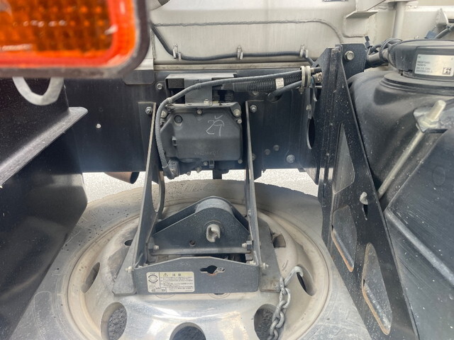 いすゞギガミキサー車（コンクリートミキサー）大型（10t）[写真18]