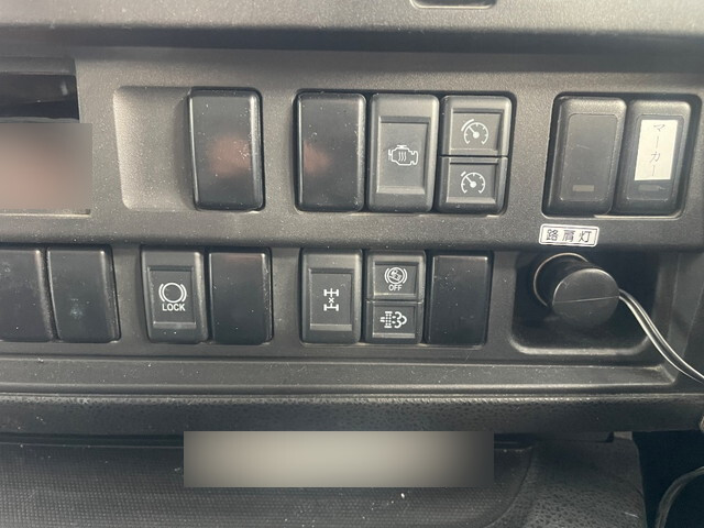 いすゞギガミキサー車（コンクリートミキサー）大型（10t）[写真37]