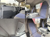 三菱ふそうファイタークレーン4段中型（4t）[写真11]