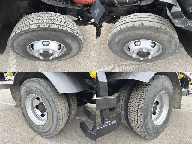 三菱ふそうファイタークレーン4段中型（4t）[写真11]