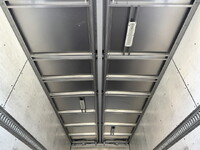 三菱ふそうファイターアルミウイング中型（4t）[写真19]