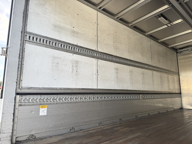 三菱ふそうファイターアルミウイング中型（4t）[写真20]