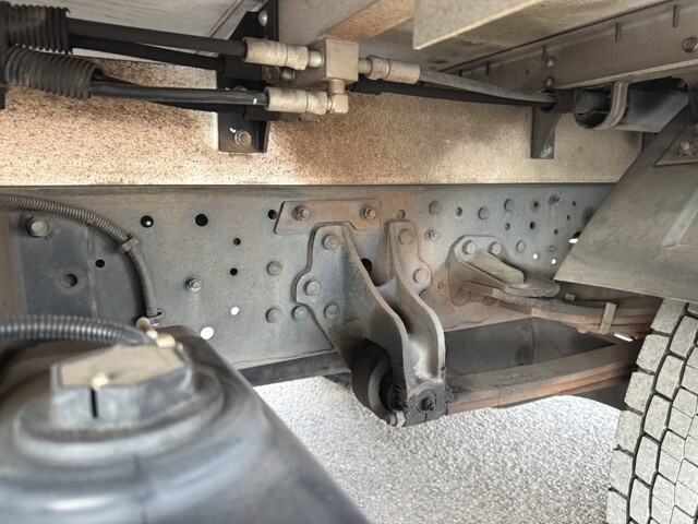 三菱ふそうファイターアルミウイング中型（4t）[写真26]