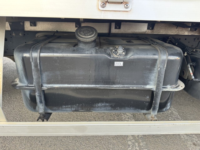 三菱ふそうファイターアルミウイング中型（4t）[写真27]