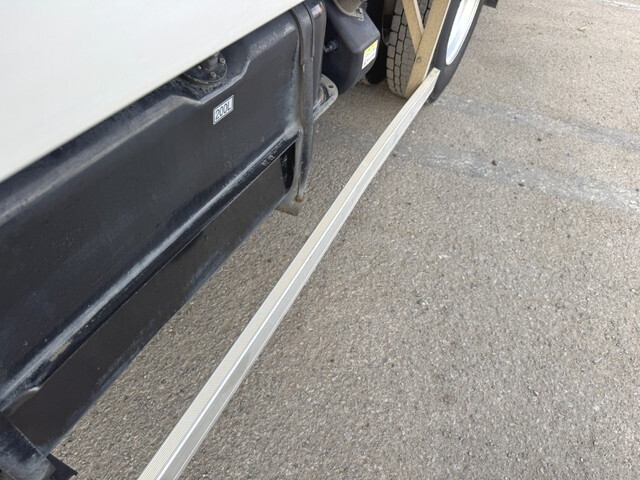 三菱ふそうファイターアルミウイング中型（4t）[写真33]