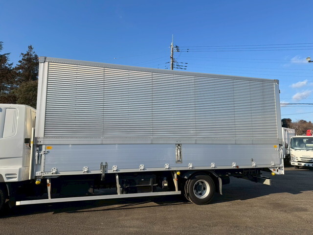 三菱ふそうファイターアルミウイング中型（4t）[写真04]