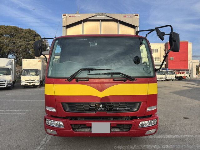 三菱ふそうファイターアルミウイング中型（4t）[写真05]