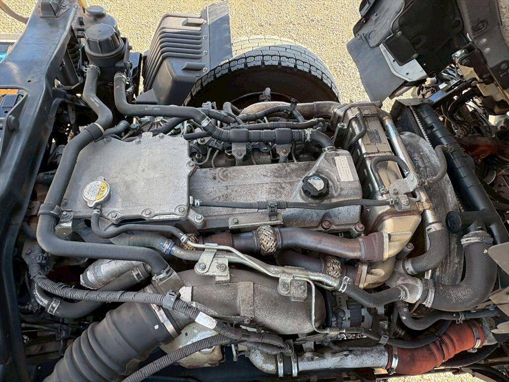 日野レンジャーキャリアカー増トン（6t・8t）[写真15]