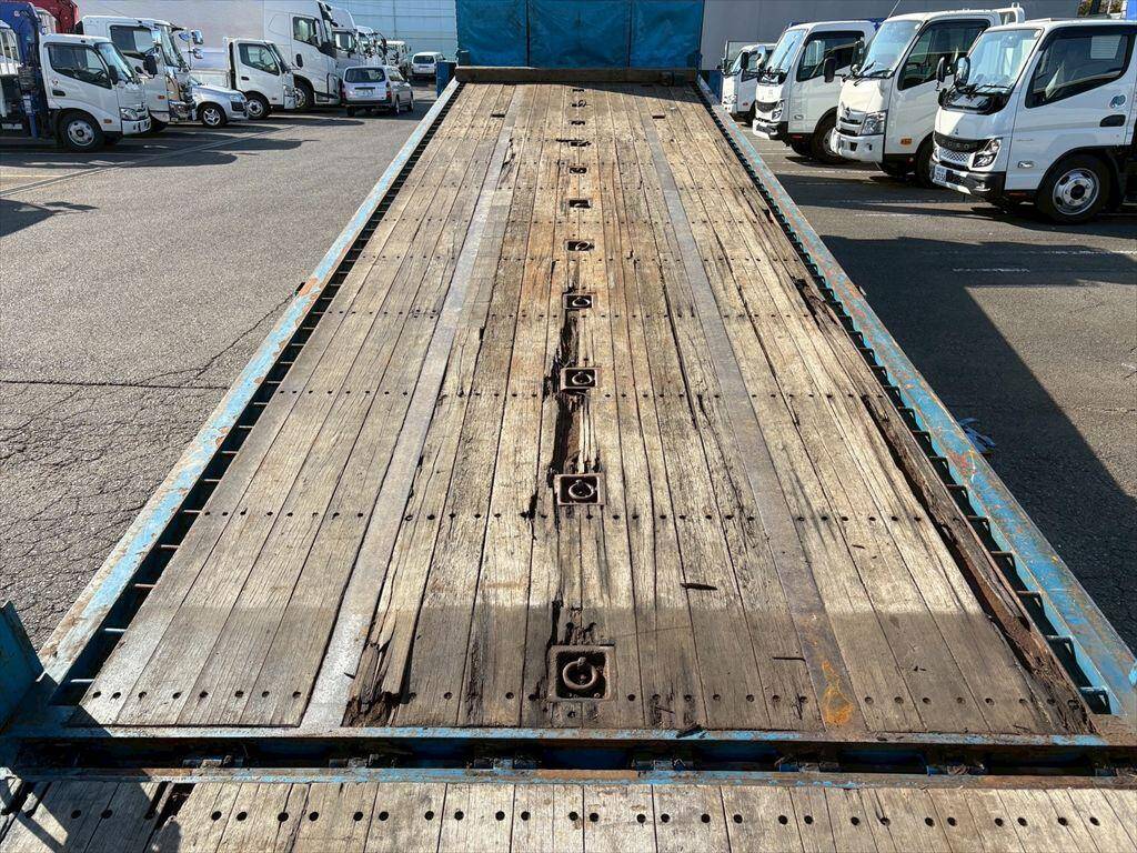 三菱ふそうスーパーグレートセーフティクレーン4段大型（10t）[写真10]