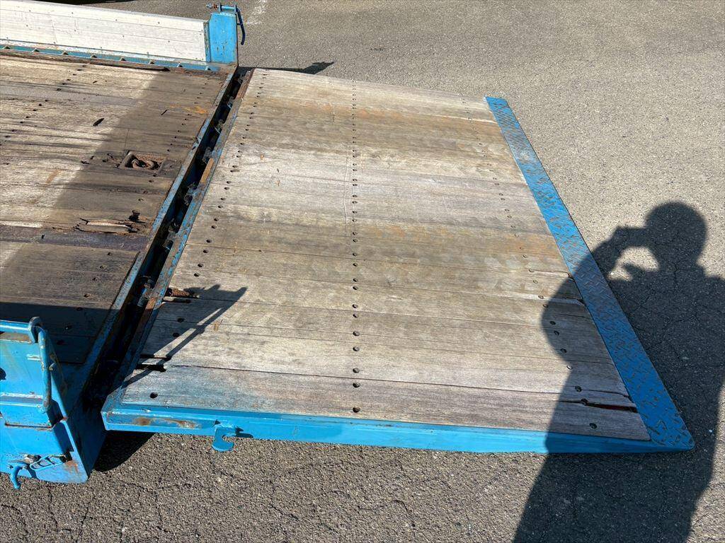 三菱ふそうスーパーグレートセーフティクレーン4段大型（10t）[写真12]