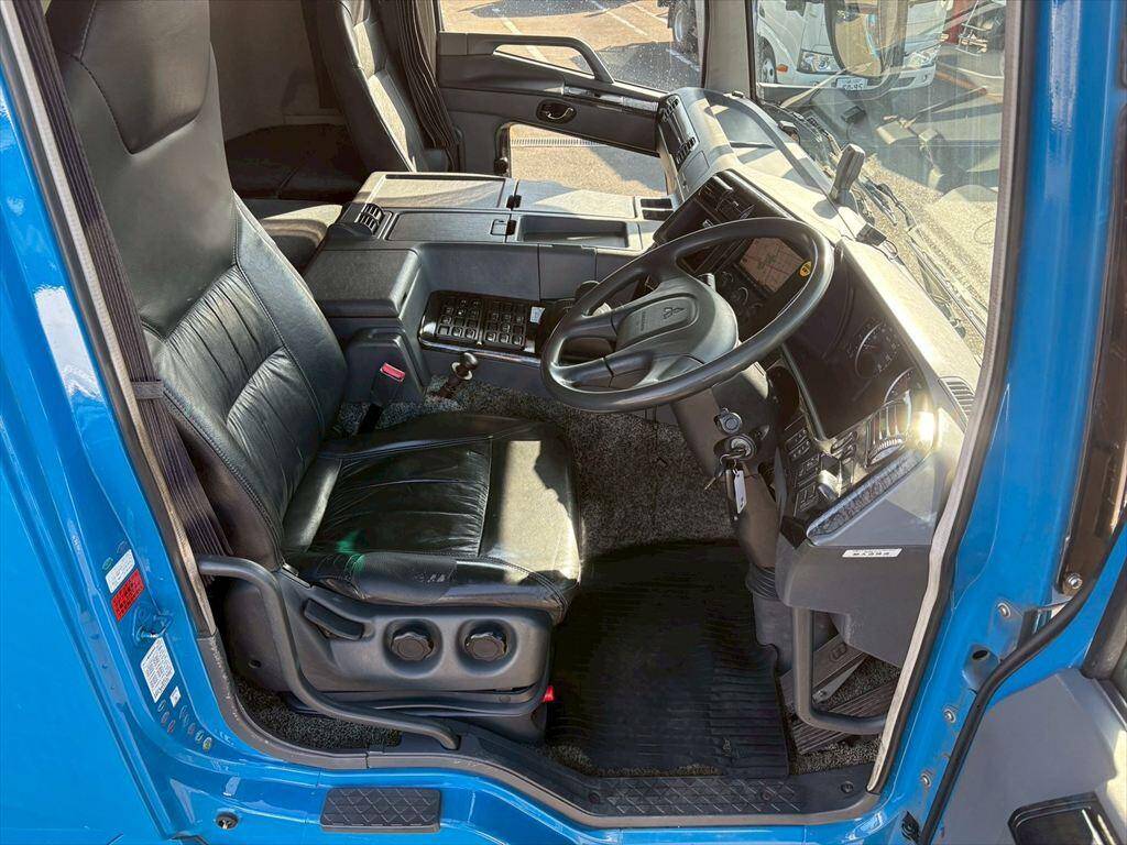 三菱ふそうスーパーグレートセーフティクレーン4段大型（10t）[写真21]