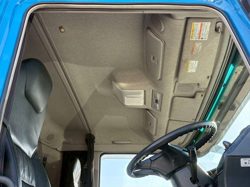 三菱ふそうスーパーグレートセーフティクレーン4段大型（10t）[写真23]