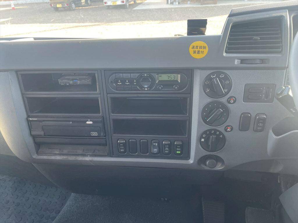 三菱ふそうファイターアルミブロック増トン（6t・8t）[写真19]