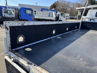 いすゞエルフクレーン4段小型（2t・3t）[写真12]