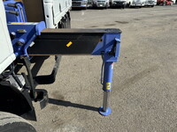 いすゞエルフクレーン4段小型（2t・3t）[写真16]