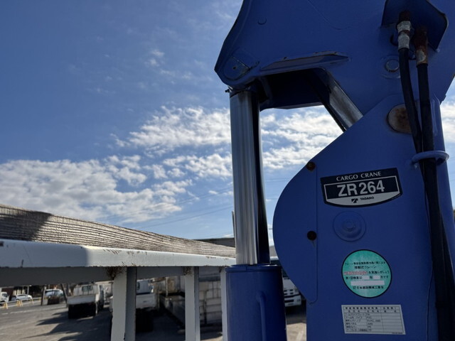 いすゞエルフクレーン4段小型（2t・3t）[写真17]