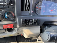 いすゞエルフクレーン4段小型（2t・3t）[写真25]