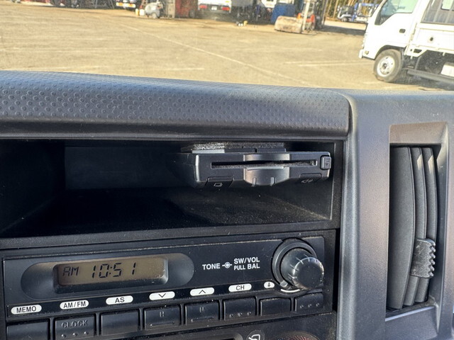 いすゞエルフクレーン4段小型（2t・3t）[写真26]