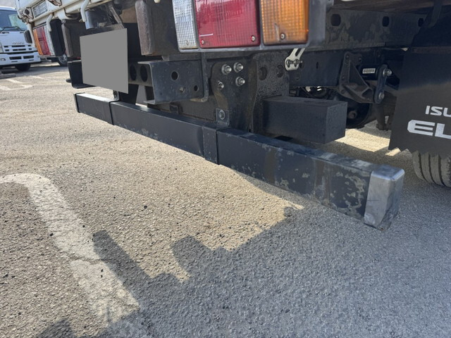 いすゞエルフクレーン4段小型（2t・3t）[写真39]