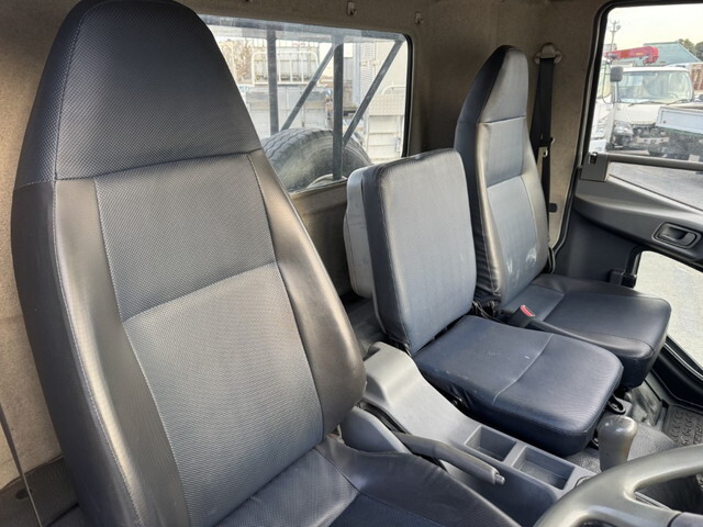 三菱ふそうファイターコンテナ専用車中型（4t）[写真21]