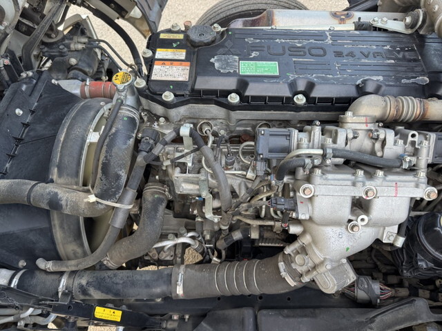 三菱ふそうファイターコンテナ専用車中型（4t）[写真33]