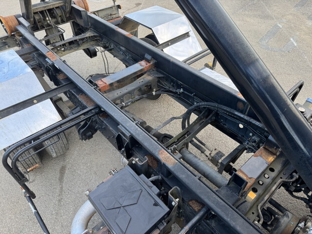 三菱ふそうファイターコンテナ専用車中型（4t）[写真07]