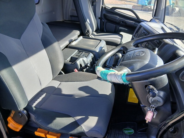 日野プロフィアダンプ大型（10t）[写真17]