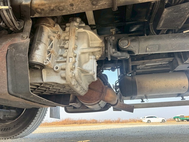 UDトラックスクオンアルミウイング大型（10t）[写真21]