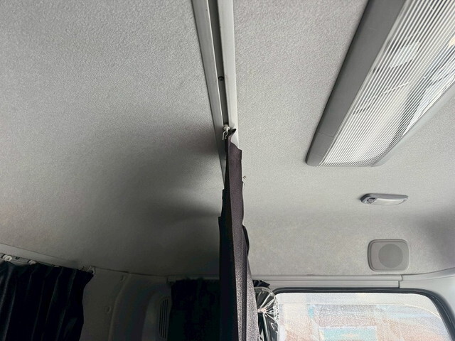 UDトラックスクオンアルミウイング大型（10t）[写真29]