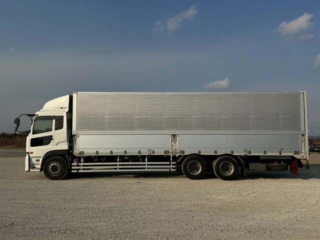 UDトラックスクオンアルミウイング大型（10t）[写真07]